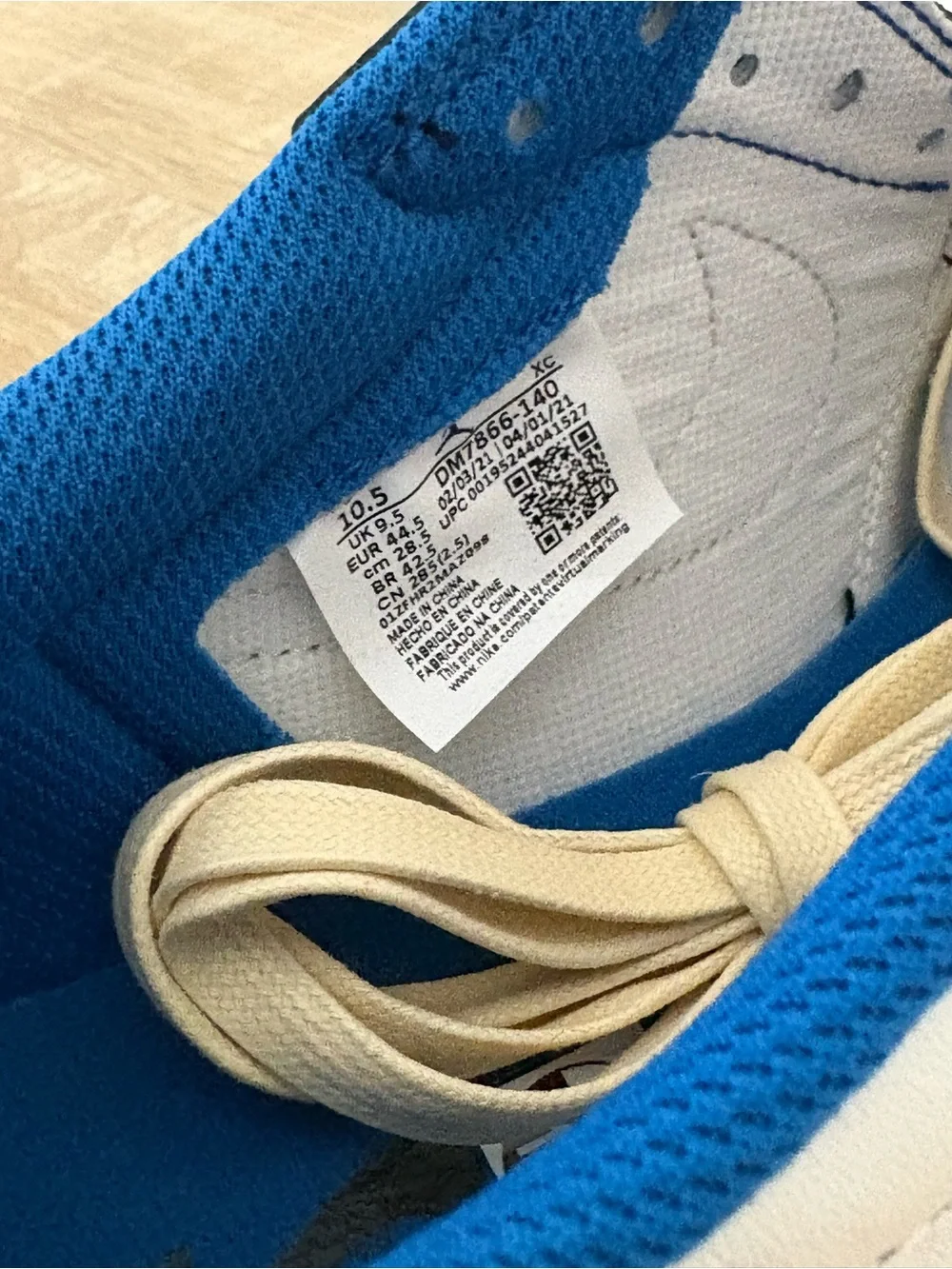 Jordan 1 low × Travis Scott Fragment 1.0